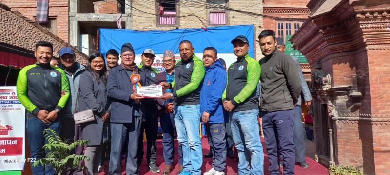 ६० भन्दा बढी समूहलाई धन्यबादपत्र प्रदान 