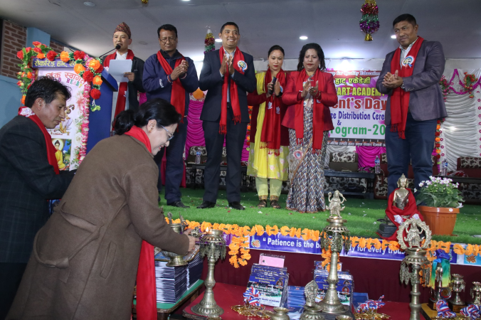 समाजवाद उन्मुख संविधान अनुसार नगरलाई अगाडि बढाएका