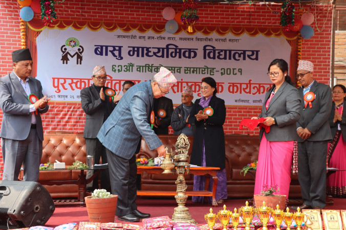 अहिलेका राजनीतिक दल भन्दा राजा ठिक ः रोहित