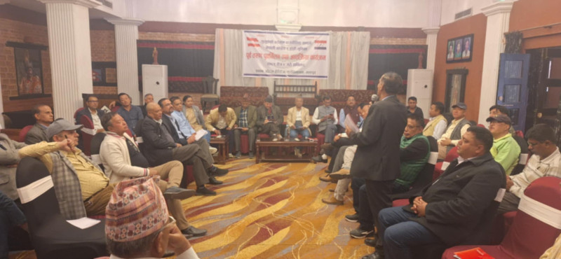 तरुण दलका पूर्व अध्यक्ष तथा नेताहरुको भक्तपुरमा भेला 