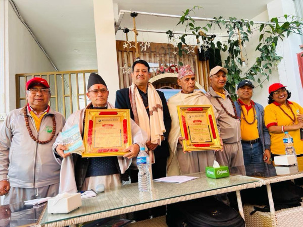 देवकोटा दम्पतीको दुई कृति विमोचन